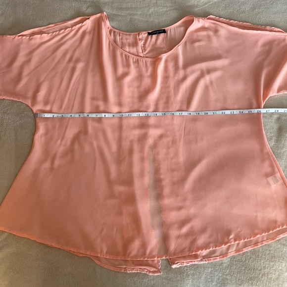 Fashion to Figure Sheer Open Back Blouse - Size 2X - Picture 8 of 15